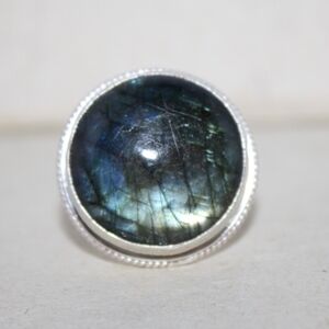 Handmade labradorite sterling silver ring